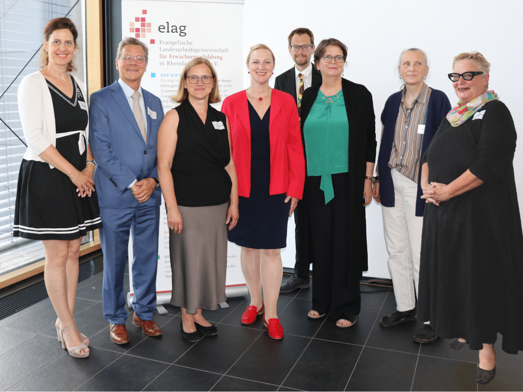 Gruppenfoto des 50. Jubiläums der ELAG